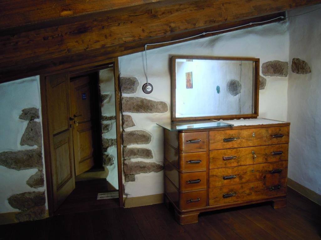 Casa Castori Panzió Macomer Szoba fotó