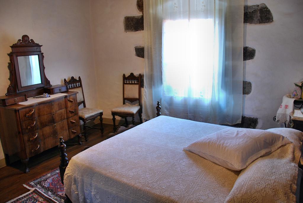 Casa Castori Panzió Macomer Szoba fotó