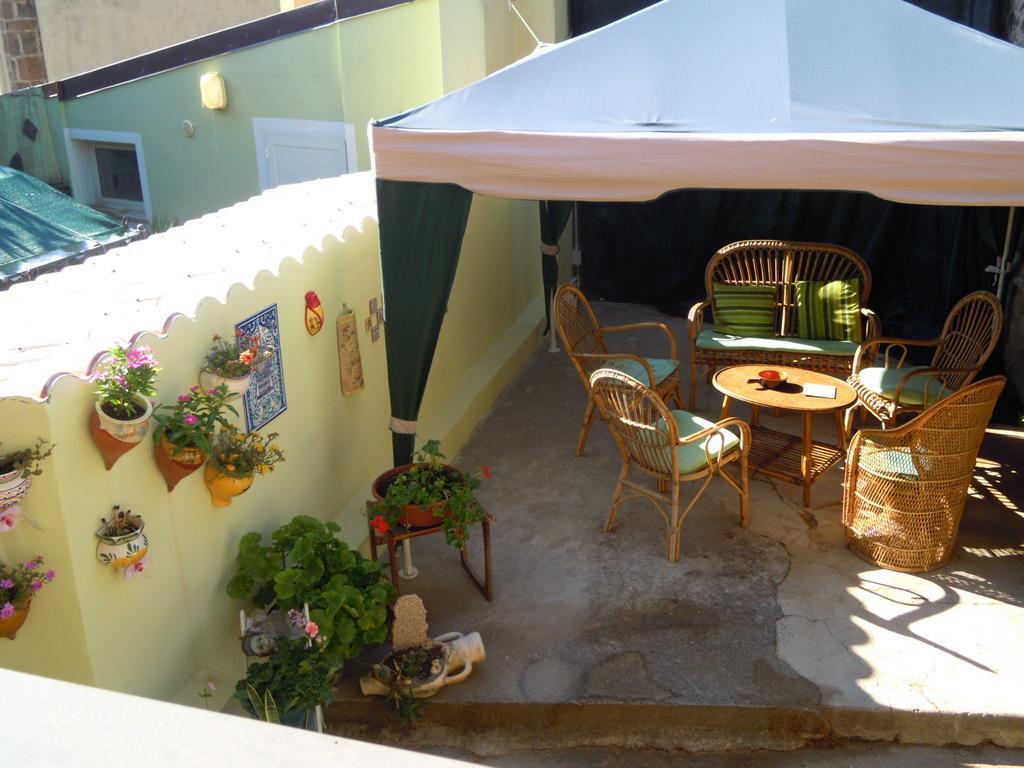 Casa Castori Panzió Macomer Kültér fotó