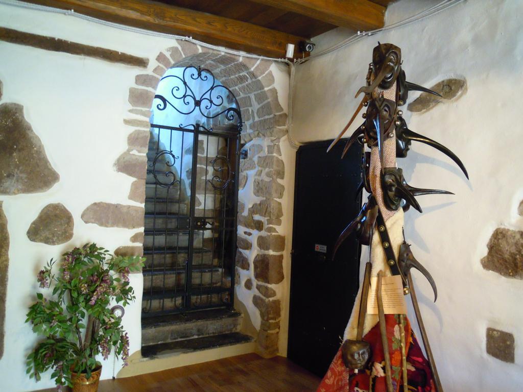 Casa Castori Panzió Macomer Kültér fotó