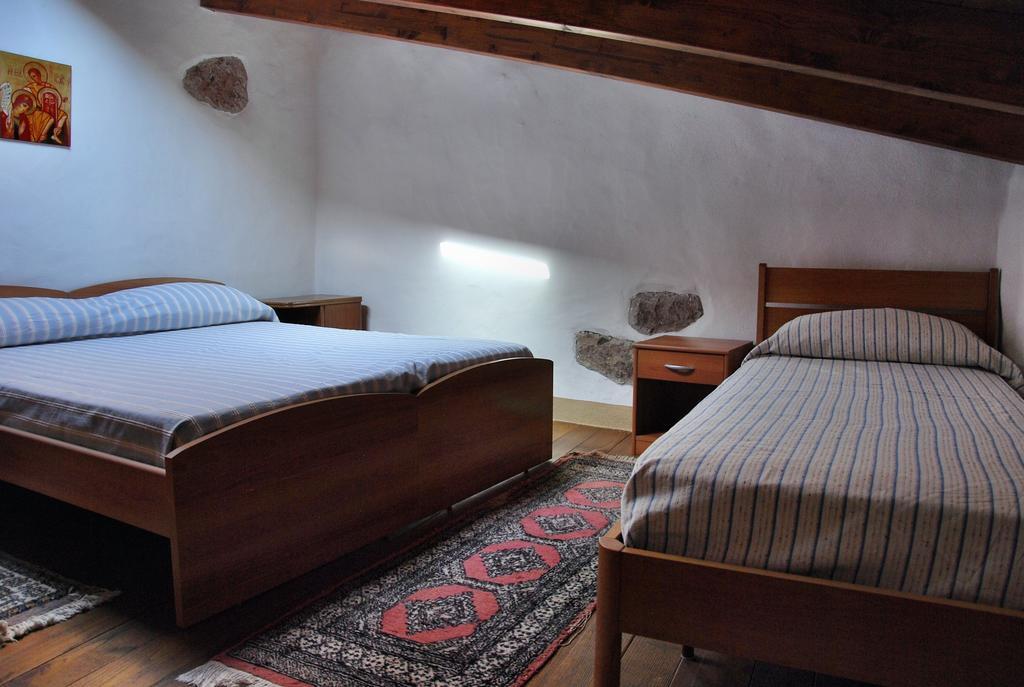 Casa Castori Panzió Macomer Szoba fotó
