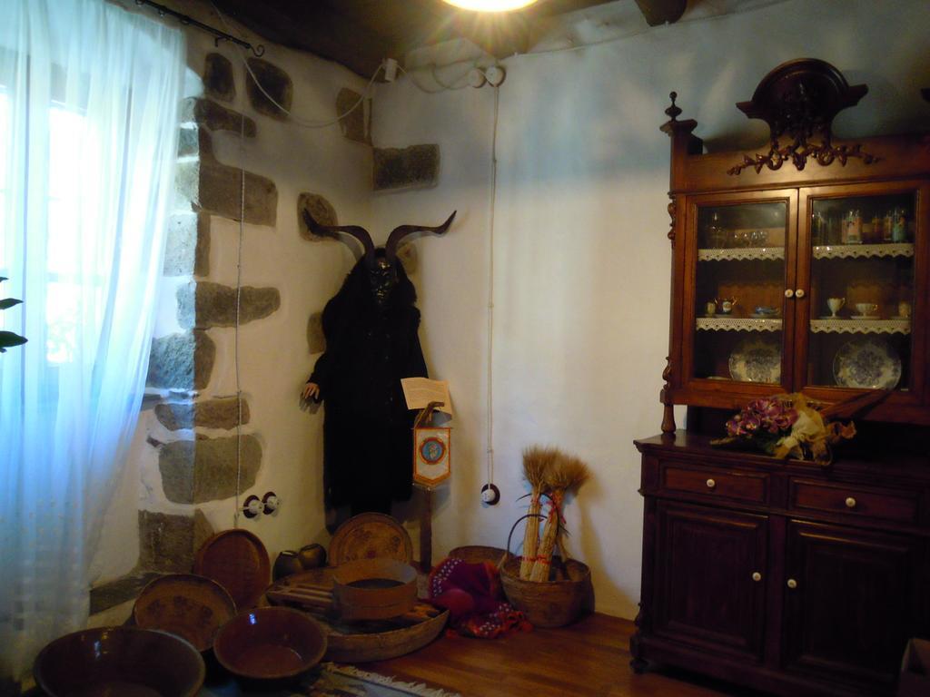 Casa Castori Panzió Macomer Kültér fotó