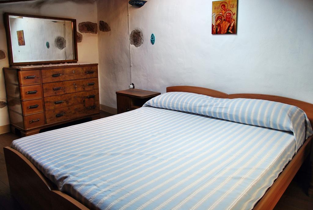Casa Castori Panzió Macomer Szoba fotó