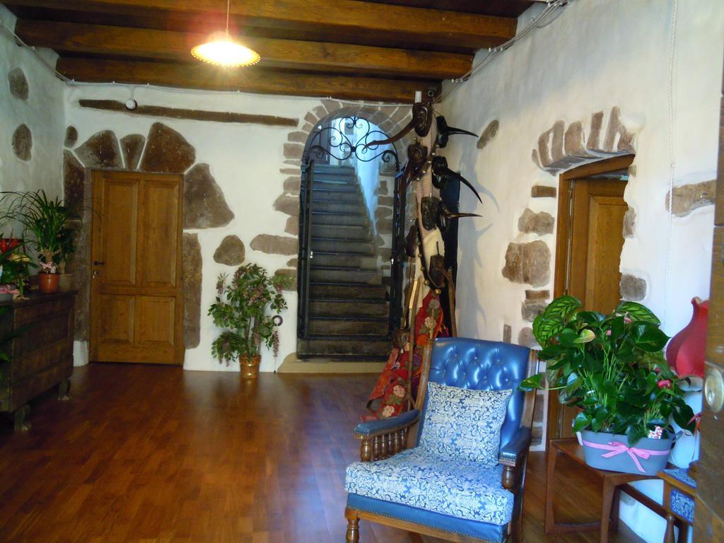 Casa Castori Panzió Macomer Kültér fotó