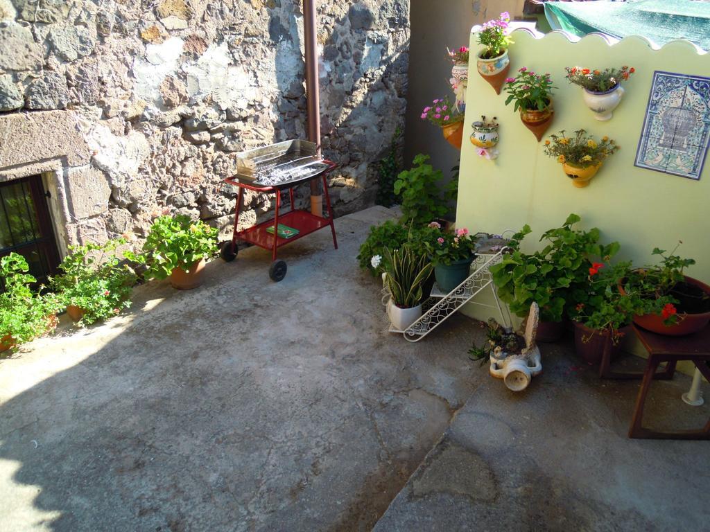 Casa Castori Panzió Macomer Kültér fotó